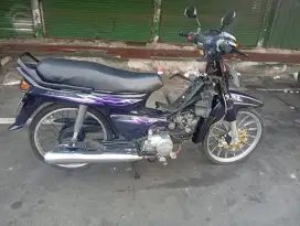 Honda astrea grand