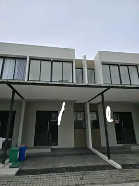 Jual rumah milenial pik2