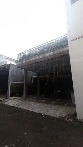 Rumah 2lt di Laumar Residence Ragunan Ps Minggu Jaksel