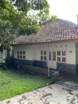 Jual Cepat Rumah Hitung Tanah di Mainroad Jl Pandu Pusat kota bandung