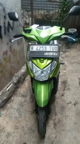 Dijual cepat motor Honda Beat Thun 2013 PJK  baru tlt mesin adem