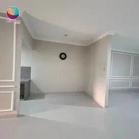 Dijual cepat rumah rapi siap huni di kota wisata