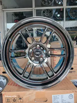 Enkei RPT ring 18 lebar 9 pcd 5x114,3 ET 22 black chrome 4pcs