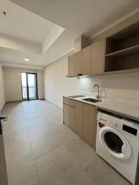 disewakan 2 bedroom luas 70m semi furnish menara Jakarta kemayoran