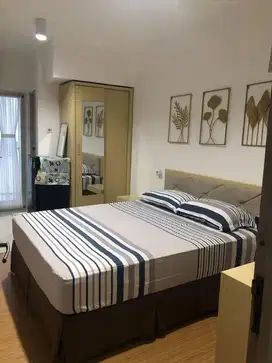 Gunawangsa Manyar tower A, studio furnish, bagus, lokasi pusat kota