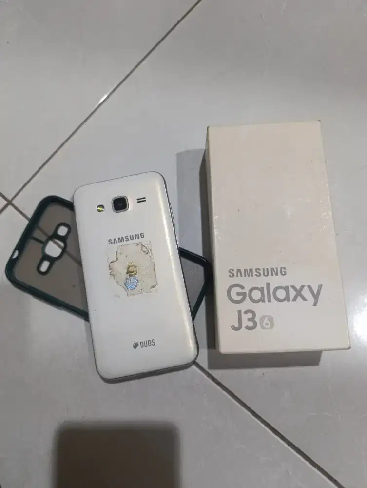 Samsung J3 2016 4G ram 1.5 /8
