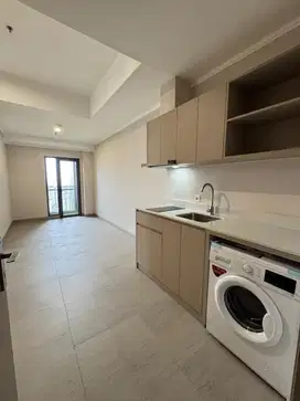 disewakan 2 bedroom semi furnish luas 70m menara Jakarta kemayoran