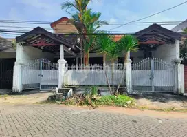 Dijual Rumah Darmo Permai Selatan area Belakang TBMO