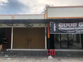 Dikintrakkan Ruko Lokasi Strategis
