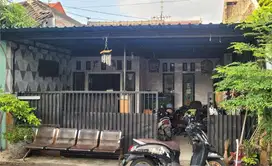 RUMAH DI KELURAHAN SURODINAWAN, PRAJURIT KULON MOJOKERTO