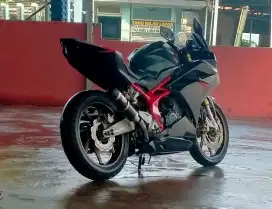 HONDS CBR 250RR