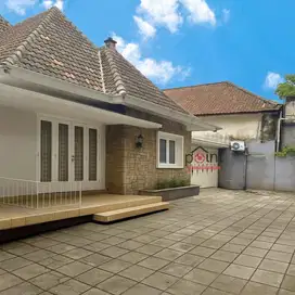 Bangunan Kuno Terawat Hitung Tanah Luas Tengah Kota Solo