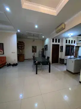 Dijual cepat rumah berserta isinya dipermhn bumi bekasi baru rawalumbu