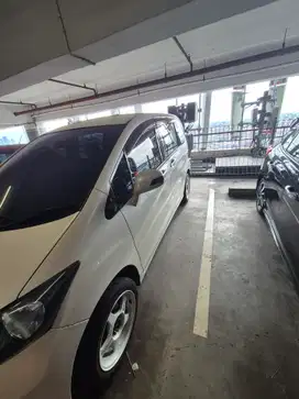Honda Freed 2011 Bensin