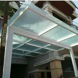 Kanopi kaca mewah