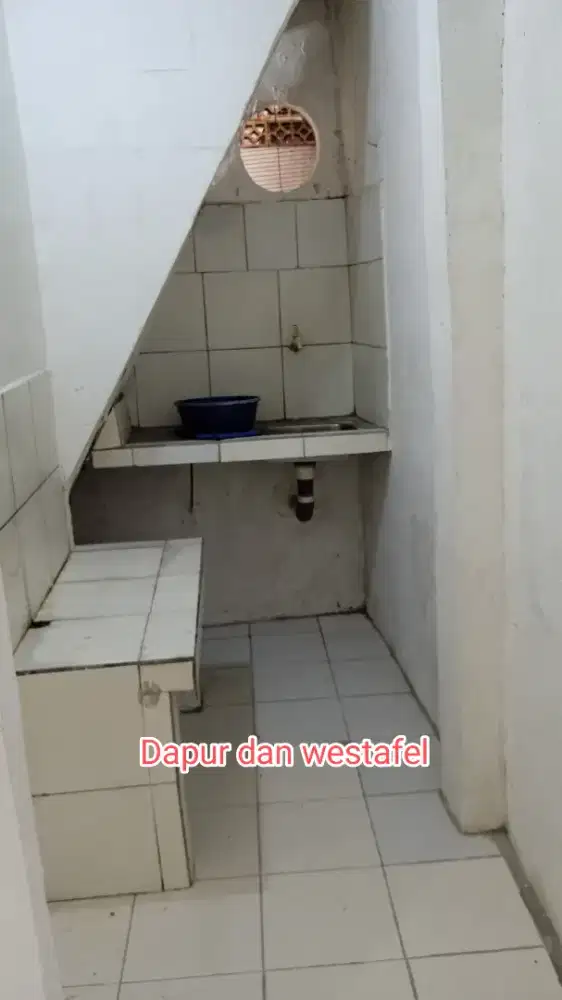 Kontrakan kosong dikalibata