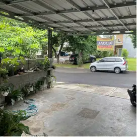 Rumah 2 lantai bagus banget di Legenda Wisata