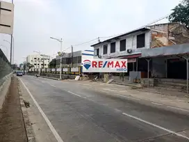 Dijual Rumah Usaha 2lt Di Pinggir Jalan Raya Kalimalang