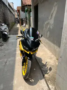 YAMAHA R15V3 TAUN 2018