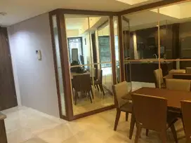 Dijual cepat apartemen kemang village lantai rendah