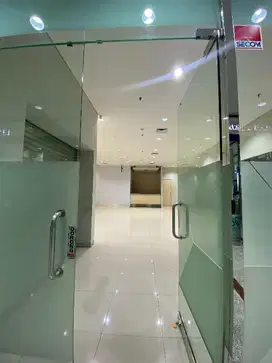 SEWA KANTOR DI JAKATA SELATAN SUDIRMAN 225M²  FITTED 300K NEGO