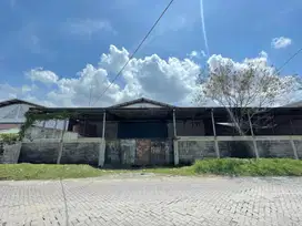 Gudang Margomulyo Masih Bagus Terawat Akses Strategis