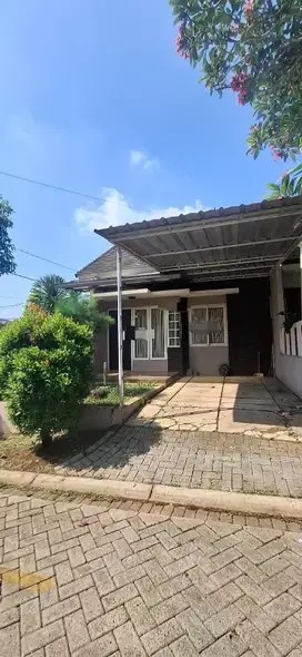 disewakan rumah 1lt hoek di cibubur country cikeas