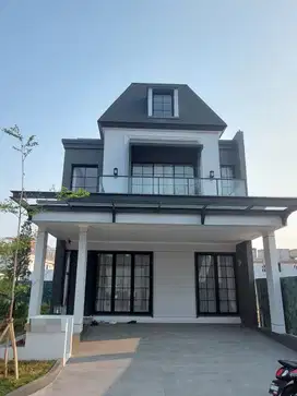 Rumah Konsep American Style Private Cluster Costaria, Metland Menteng
