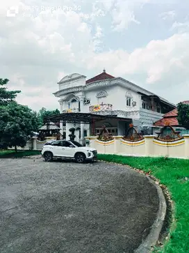 RUMAH MEWAH 2 LANTAI DI PERUM DUKUH BIMA BEKASI TIMUR