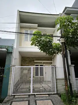 DIJUAL RUMAH 2 LT Dalam Perumahan Samping Purimas,One Gate Dekat MERR
