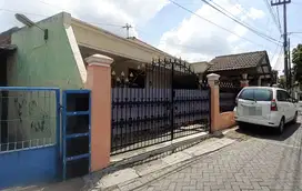 Dijual Rumah Kos Kutisari Selatan