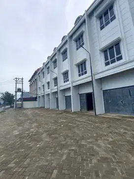 RUKO DI LOKASI STRATEGIS MEDAN HELVETIA