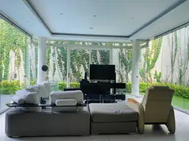 Murah   Rumah pool dan furnish cellini kota baru parahyangan, bandung