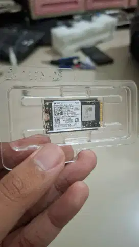 RAM 12GB DDR5 + SSD 512GB GEN 4