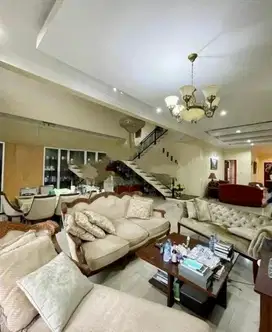 Rumah Menteng Jl Mendut 733m² ada Kolam Renang hadap Timur