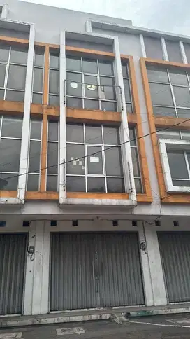 Sewa Ruko Murah 3 Lantai Palem Semi Karawaci Tangerang
