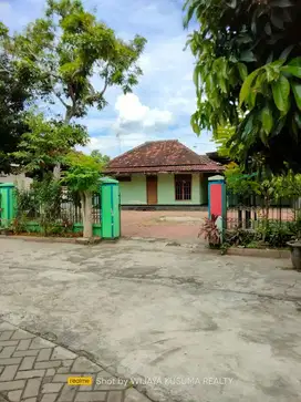 RUMAH LUAS STRATEGIS MURAH DEKAT JALUR NASIONAL EXIT TOL TULUNGAGUNG