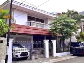 Jk310.Rumah Asri Area Komp Mentri Jl Denpasar Kuningan Jaksel