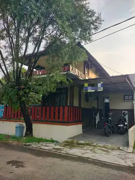 rumah hook asri depan rumah area hijau view bagus