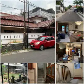 rumah 2 1/4 lantai di tebet barat jakarta selatan