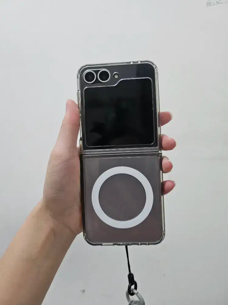 Samsung Z Flip 6 Grey
