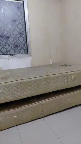 Dijual Ranjang Kasur Springbed tingkat bekas