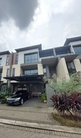 Di sewa Rumah The Zora semi Furnish BSD CITY