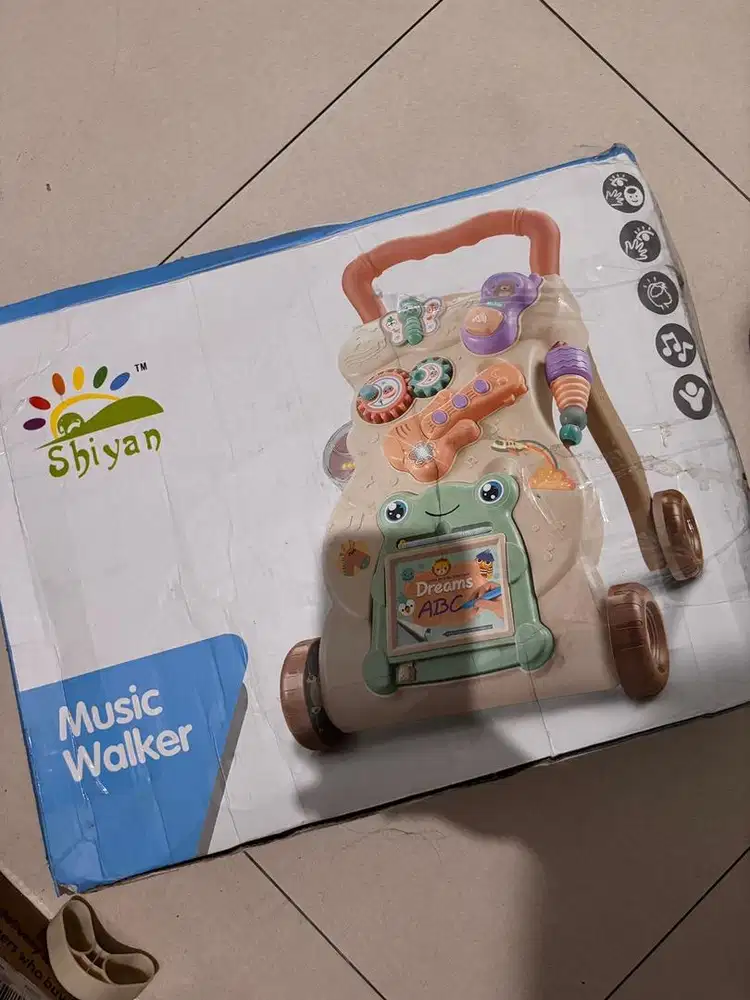 Push walker bayi