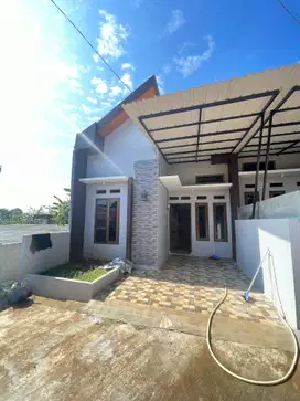 Ready stock sudah ada canopi dan keramik carport nya