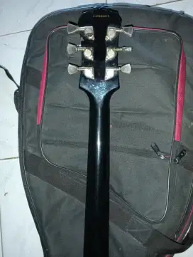 Bismillah dijual gitar listrik pemakaian ajh merknah type epiphon