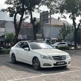 [KM 39RB] MERCEDES BENZ E300 AVANTGARDE 2012
