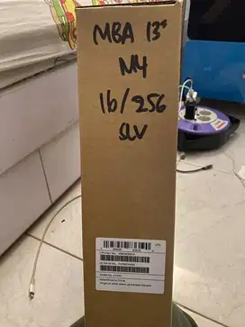 BARU MASIH SEGEL - MACBOOK AIR M4 13 INCH 16/256 GARANSI RESMI DIGIMAP