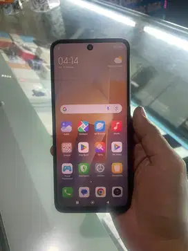 Xiaomi Redmi 12 8/128GB Second Ex Resmi TAM Normal Pemakaian