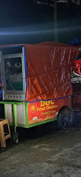 Gerobak fried chicken.tahu crispy